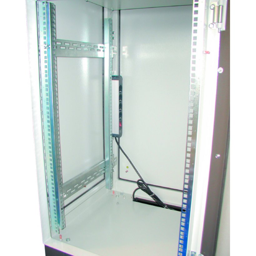 19“-Rasterrails verzinkt 19“-Rasterrails verzinkt