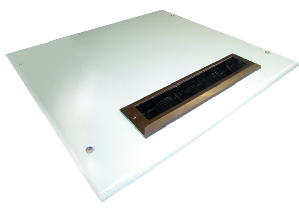 Dakplaat met borsteldoorvoer